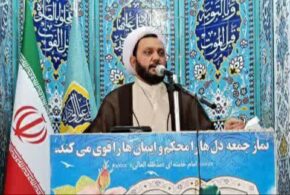 موضع‌گیری‌هایی که شائبه سازش و تسلیم داشته باشد برای نظام اسلامی و کشور، بسیار آسیب‌زاست
